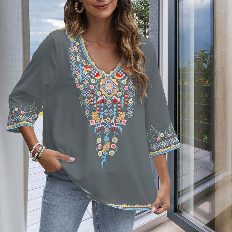 Spring Daily Embroidery Flower Pattern Long Sleeve V-neck Cotton Women's T-Shirt