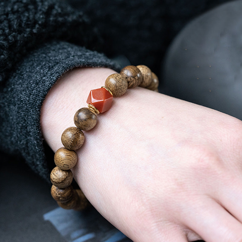 Tarakan Agarwood Amber Red Agate Laughing mystic zen Strength Meditation Bracelet