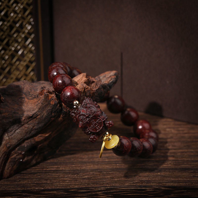 Small Leaf Red Sandalwood Gold Swallower Calm Bracelet