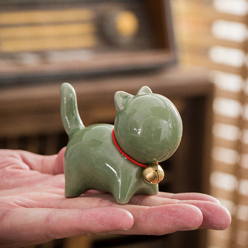 Mini Cute Lucky Bell Cat Tea Pet Ceramic Home Desk Figurine Decoration