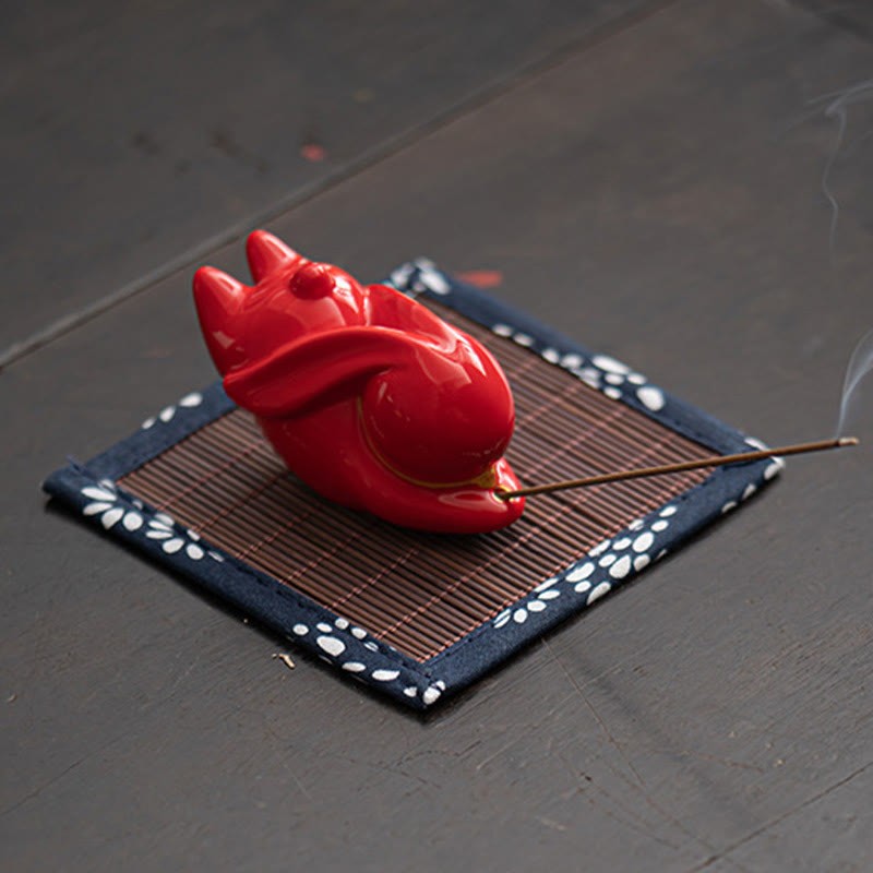 Flying Rabbit Bamboo Mat Healing Ceramic Incense Burner Desk Decoration
