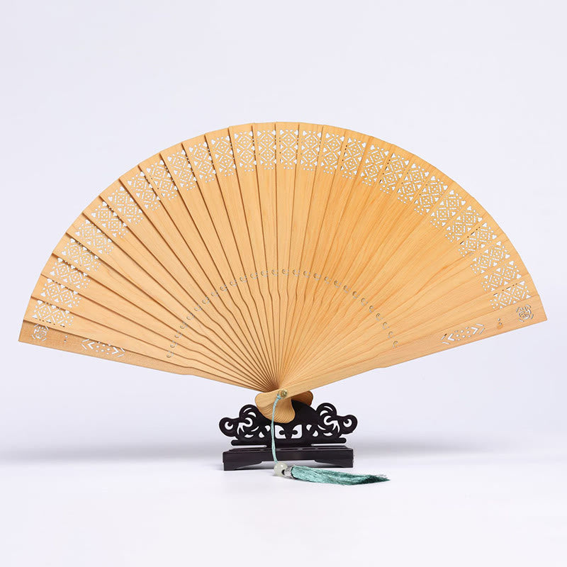 Retro Chang'e Moon Crane Peacock Hollow Engraved Pattern Handheld Thuja Sutchuenensis Wood Folding Fan