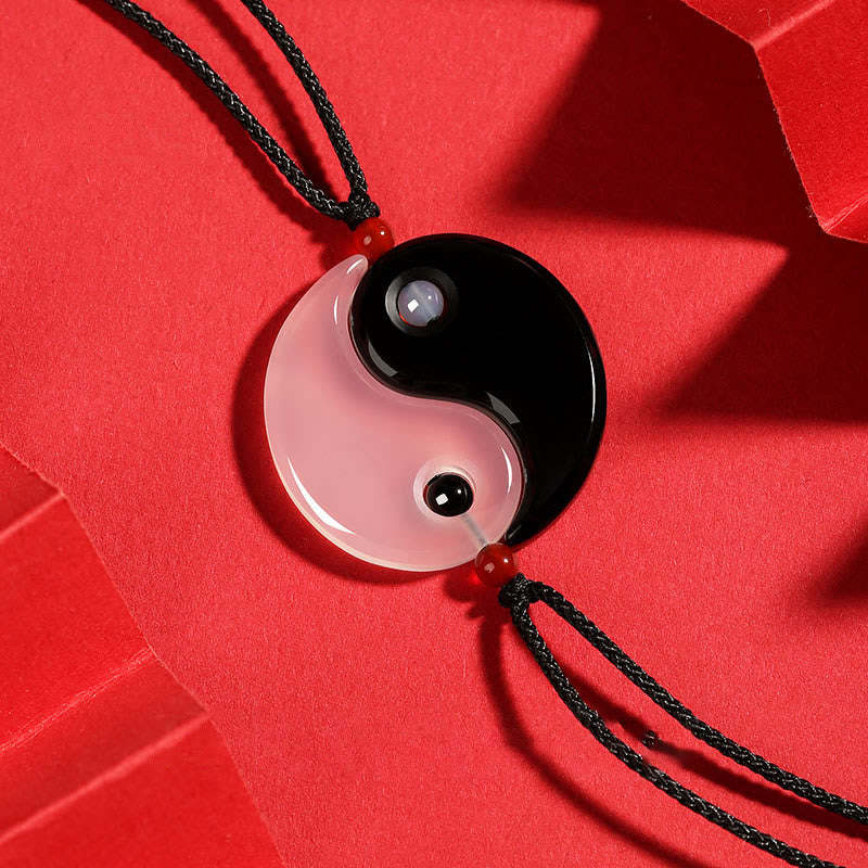 Black Onyx White Agate Yin Yang Tai Chi Diagram Fortune Couple Necklace Pendant