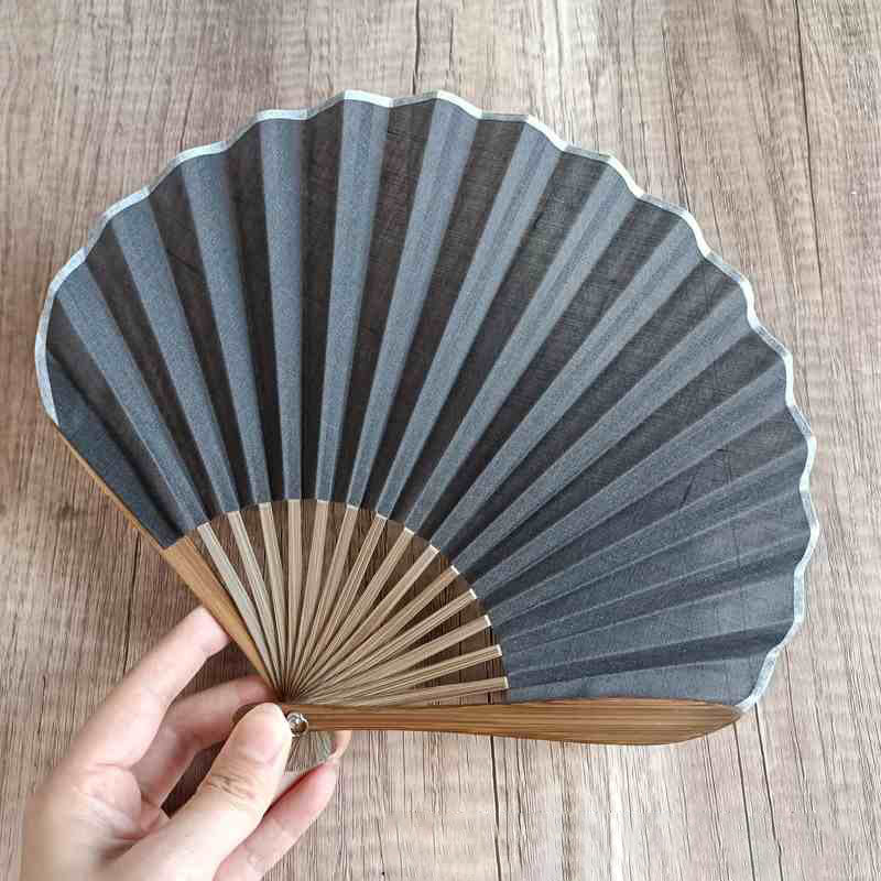 Retro Solid Color Shell Shape Handheld Bamboo Folding Fan