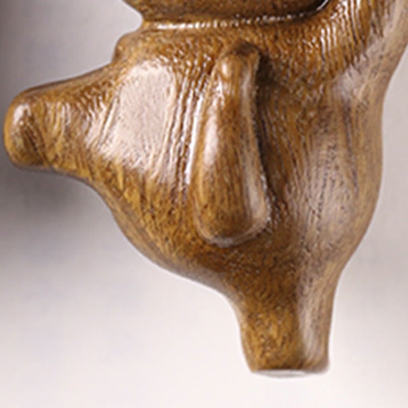 Mini Green Sandalwood Dancing Cat Engraved Positive Desk Decorations