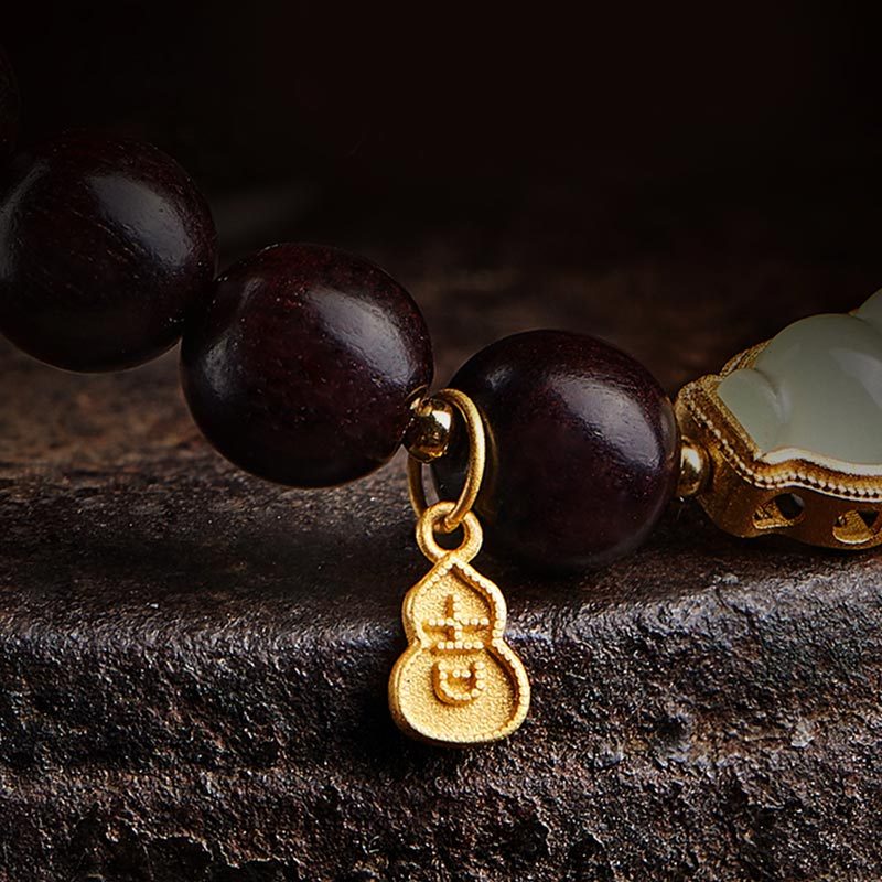 Small Leaf Red Sandalwood Gourd Jade Calm Relaxation Bracelet