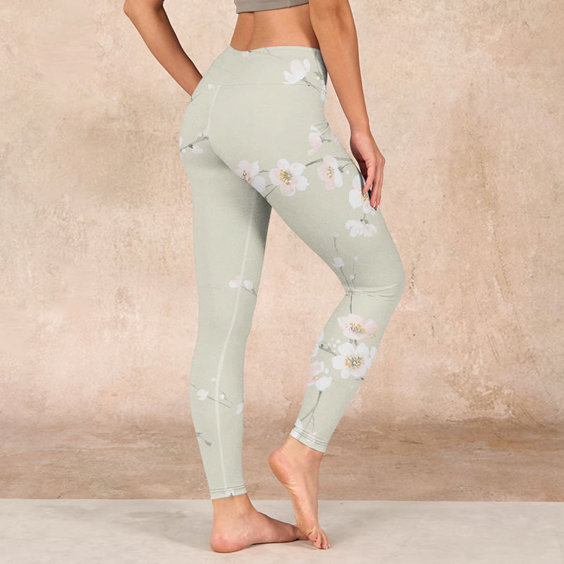Beige Plum Blossoms Print Gym Leggings Women's Yoga Pants