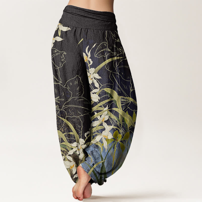 White Flowers Yellow Green Leaves Grass Pattern Women's Elastic Waist Harem Pants