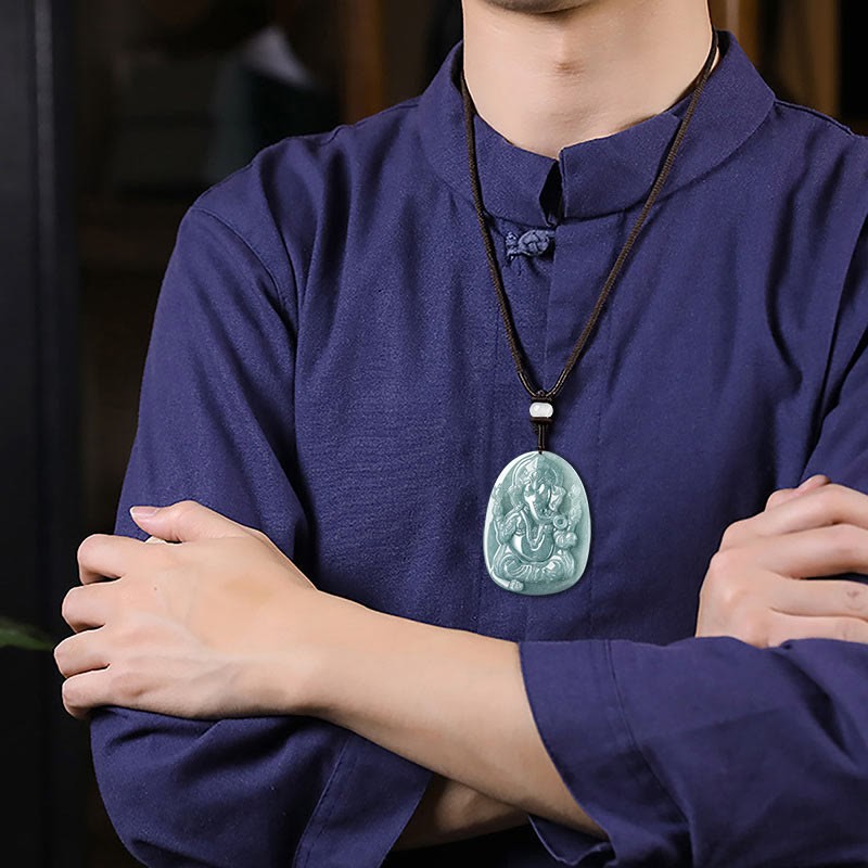 Natural Jade Ganesh Ganpati Elephant Protection Amulet Necklace Pendant