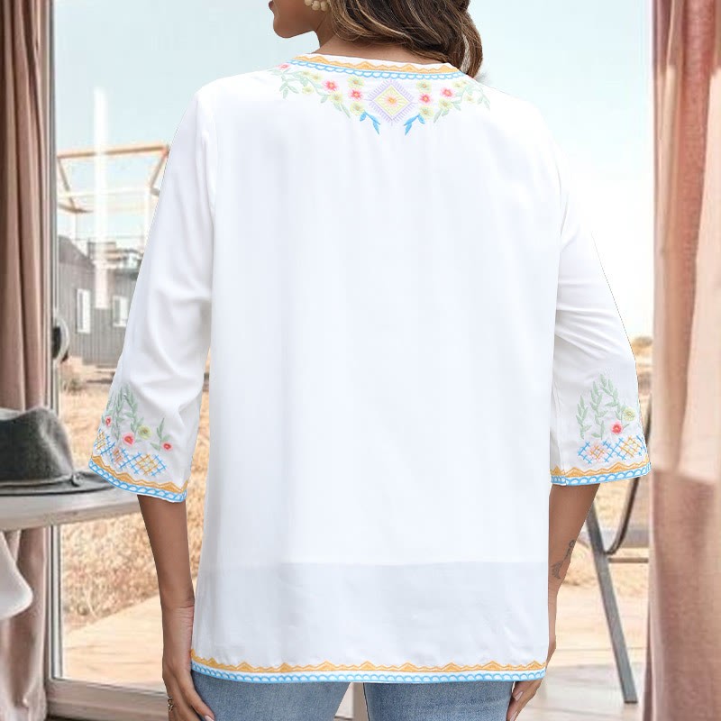Spring Daily Embroidery Flower Pattern Long Sleeve V-neck Cotton Women's T-Shirt