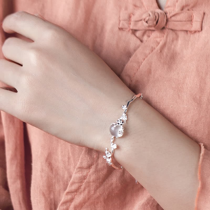 Plum Blossom Chalcedony Positive Bracelet