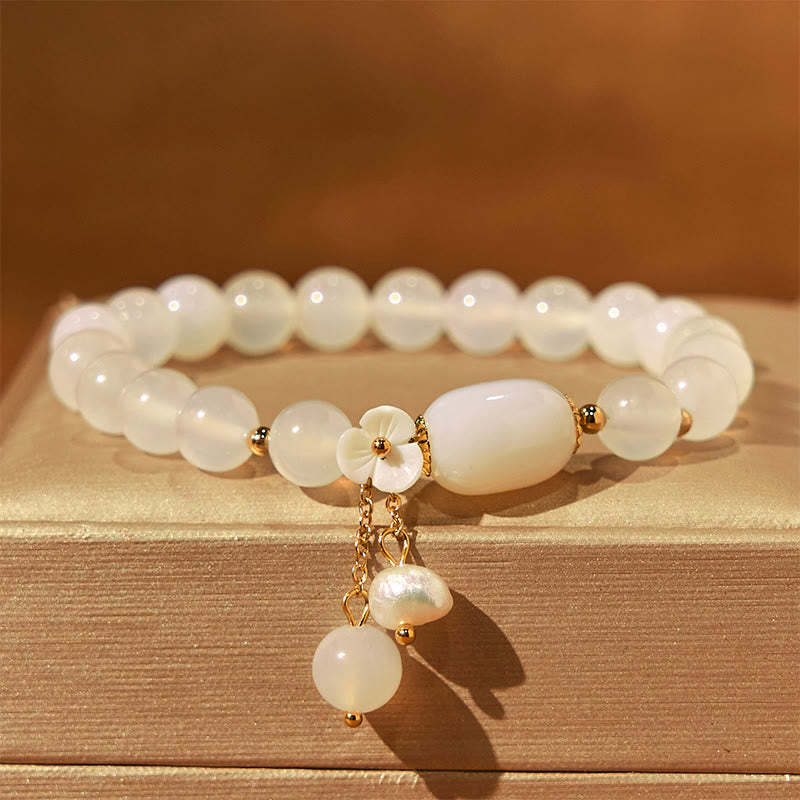 White Agate Pearl Flower Luck Bracelet