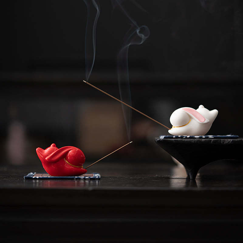Flying Rabbit Bamboo Mat Healing Ceramic Incense Burner Desk Decoration