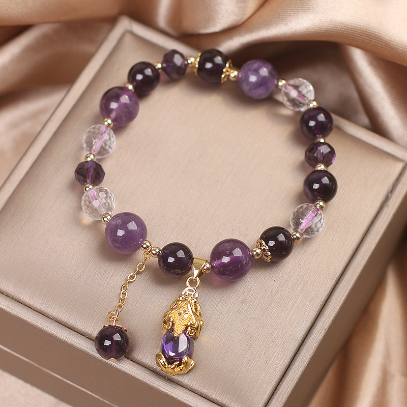 ‘Amethyst Tiger's Eye Brave Bracelet’ is an essential gift for those who want to attract wealth and ward off evil spirits.