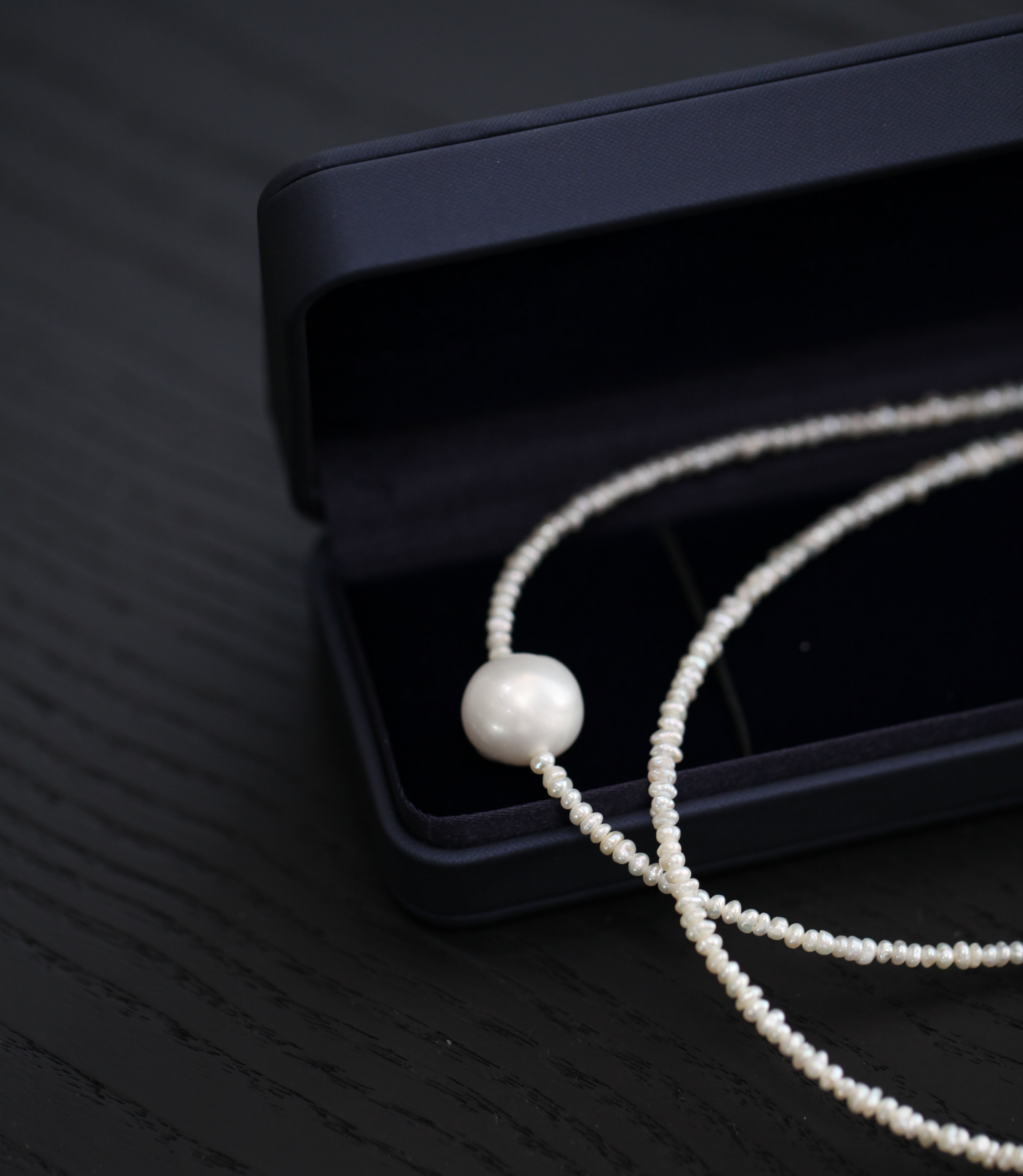 我不是你想象的那种温柔。”——她和她的珍珠项链