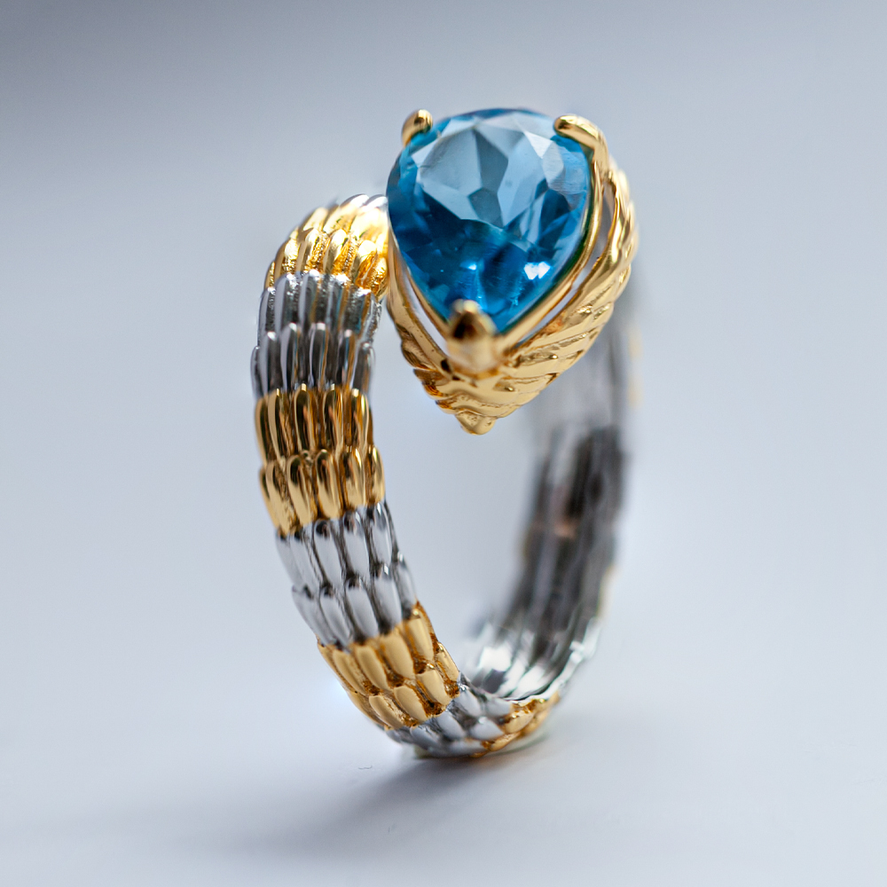 瑞士蓝托帕石蛇款戒指