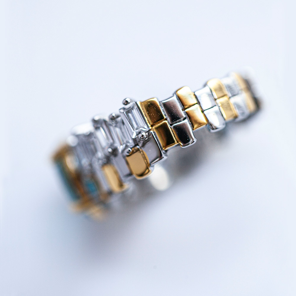 天空蓝托帕石戒指