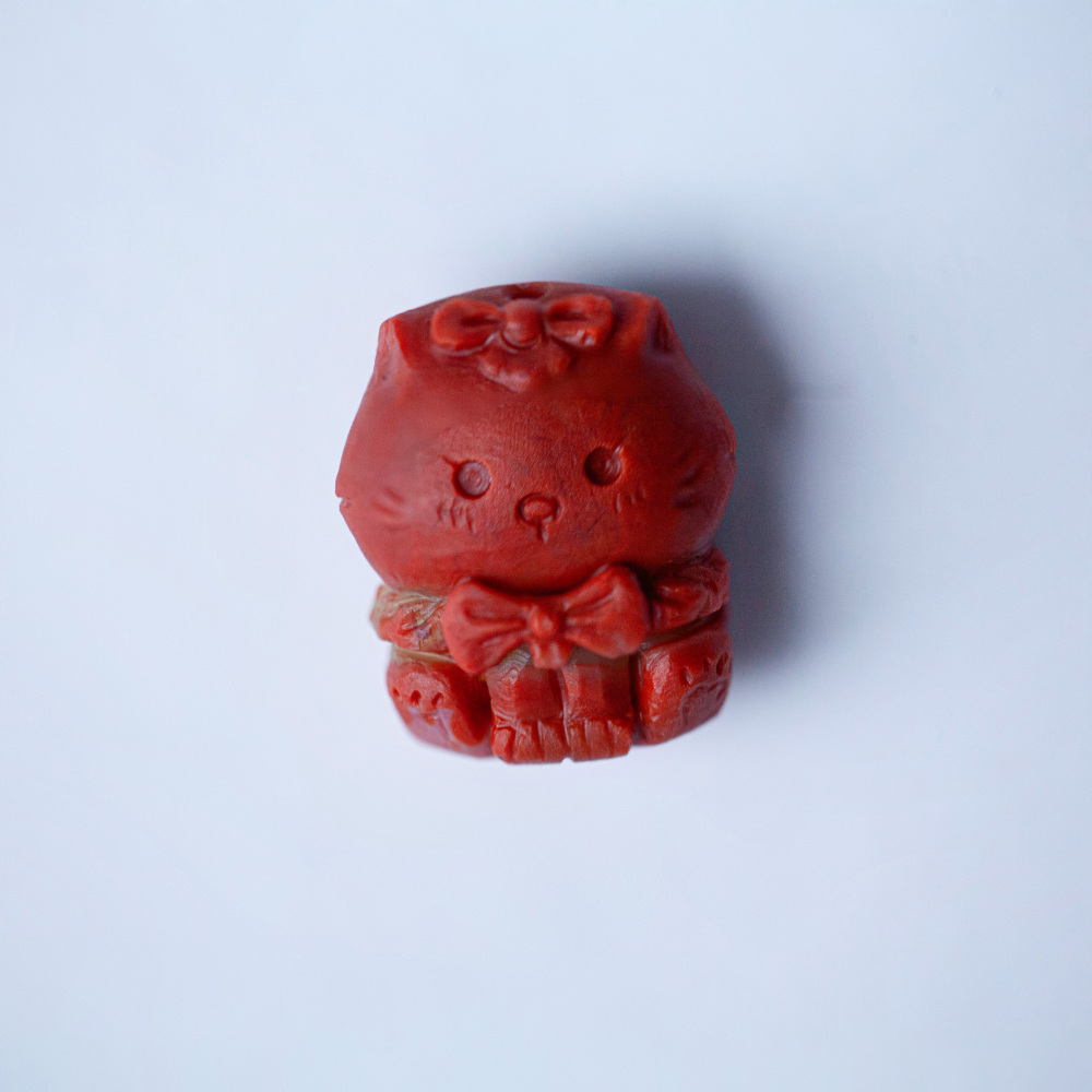 南红雕刻件小猫造型