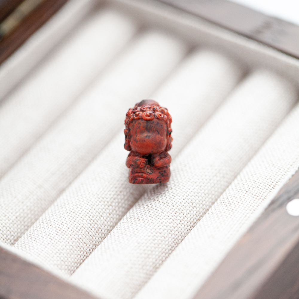 南红雕刻件佛陀