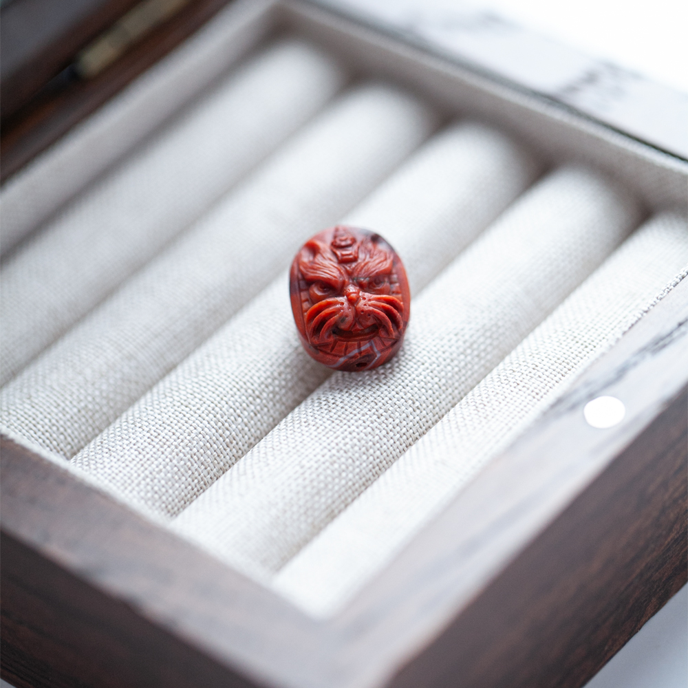 南红雕刻件面具