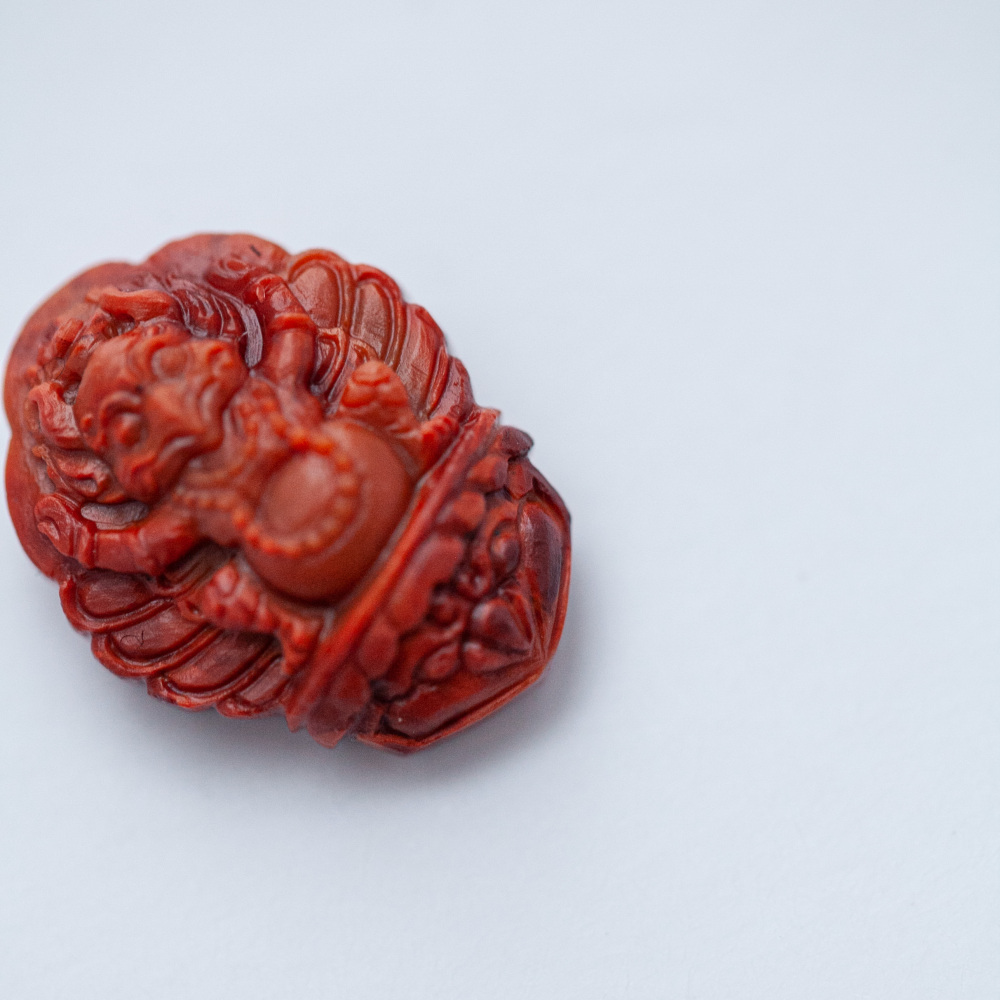 南红雕刻件佛牌