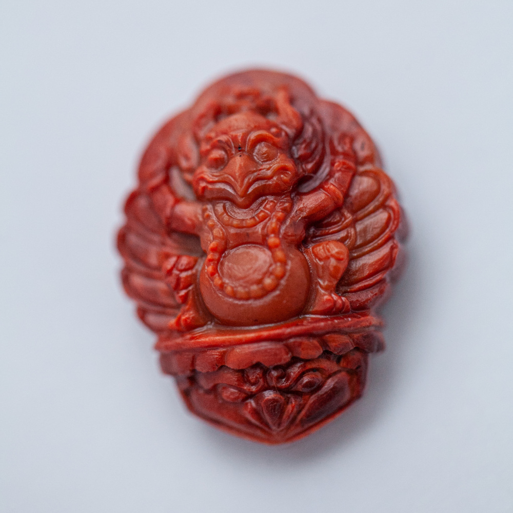 南红雕刻件佛牌