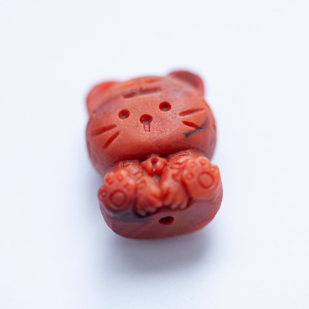 南红雕刻件小萌猫造型