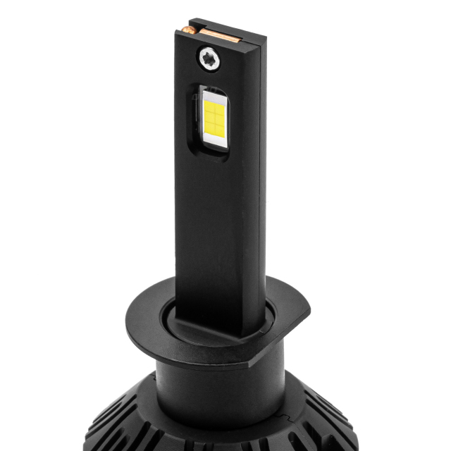 Z4 H1 45W super power CANBUS free LED headlight bulb,Super power Z4 H1 CANBUS FREE plug and play heat pipe cooling for longevity led headlight bulb,NSSC LIGHTING