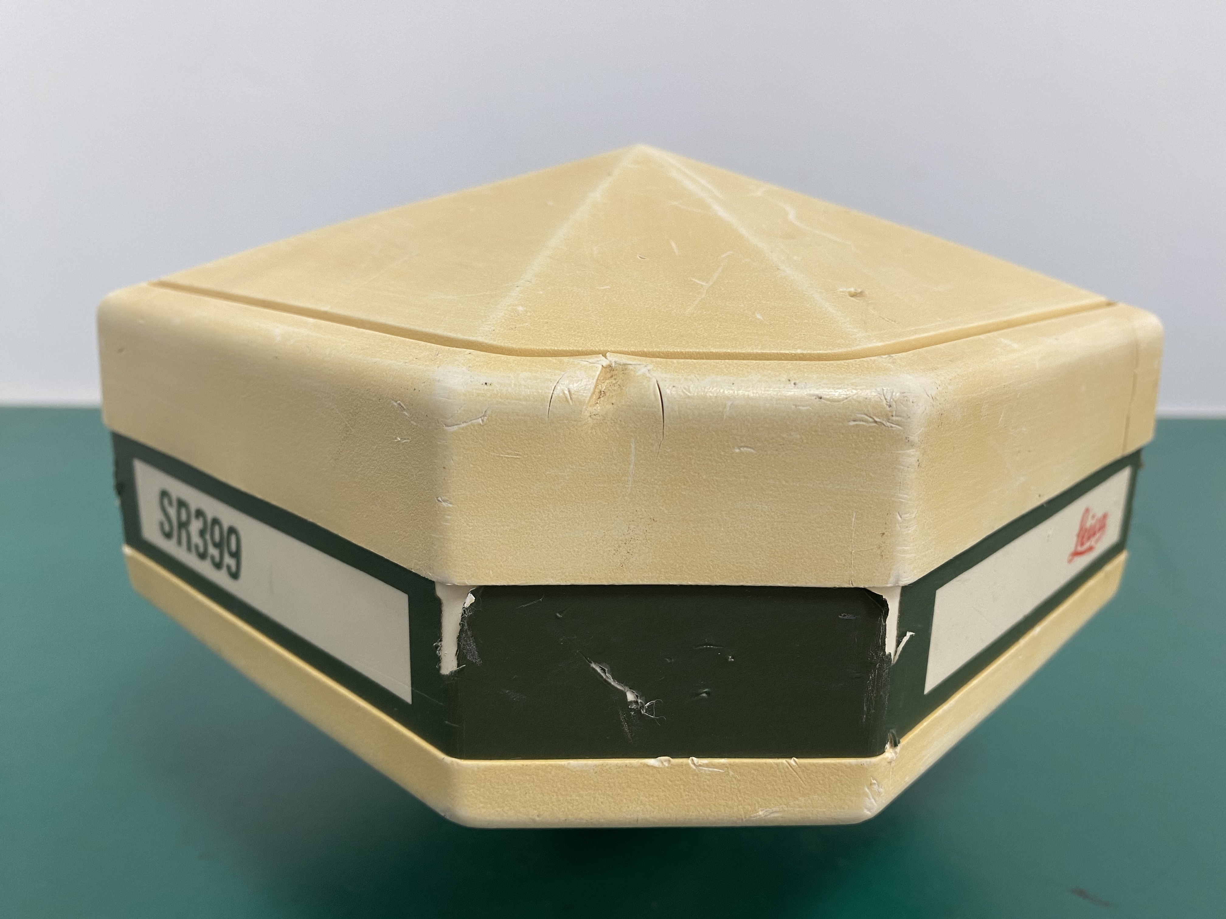 Leica SR399 GPS Antenna -1