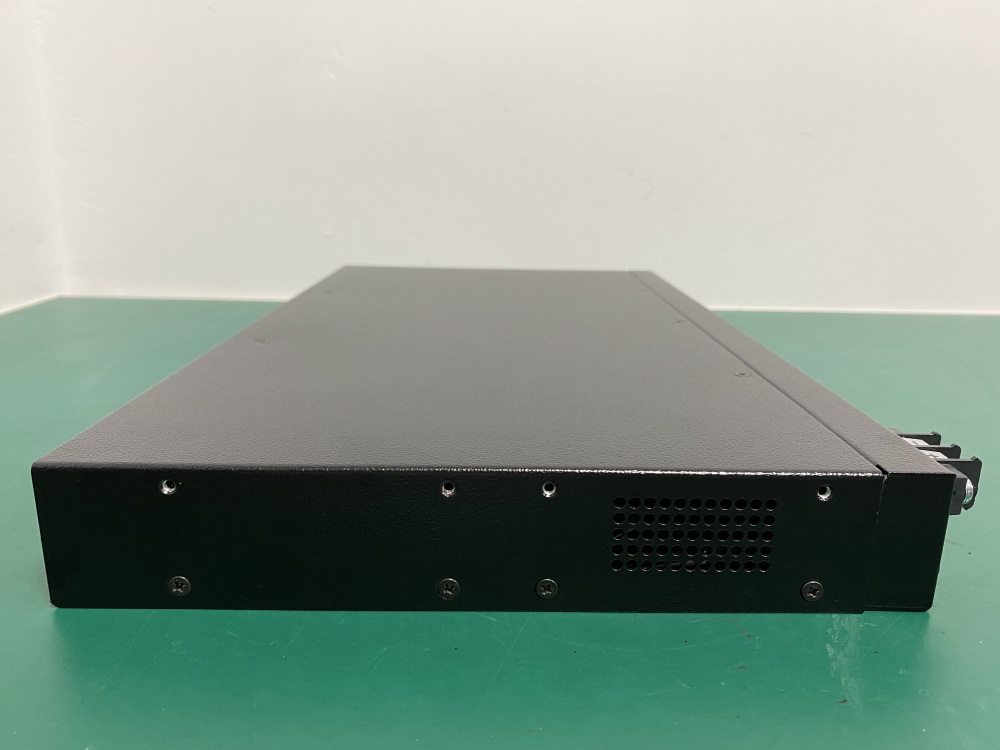 NEW MRV LX-4048T-011DC 48-Port Console Server