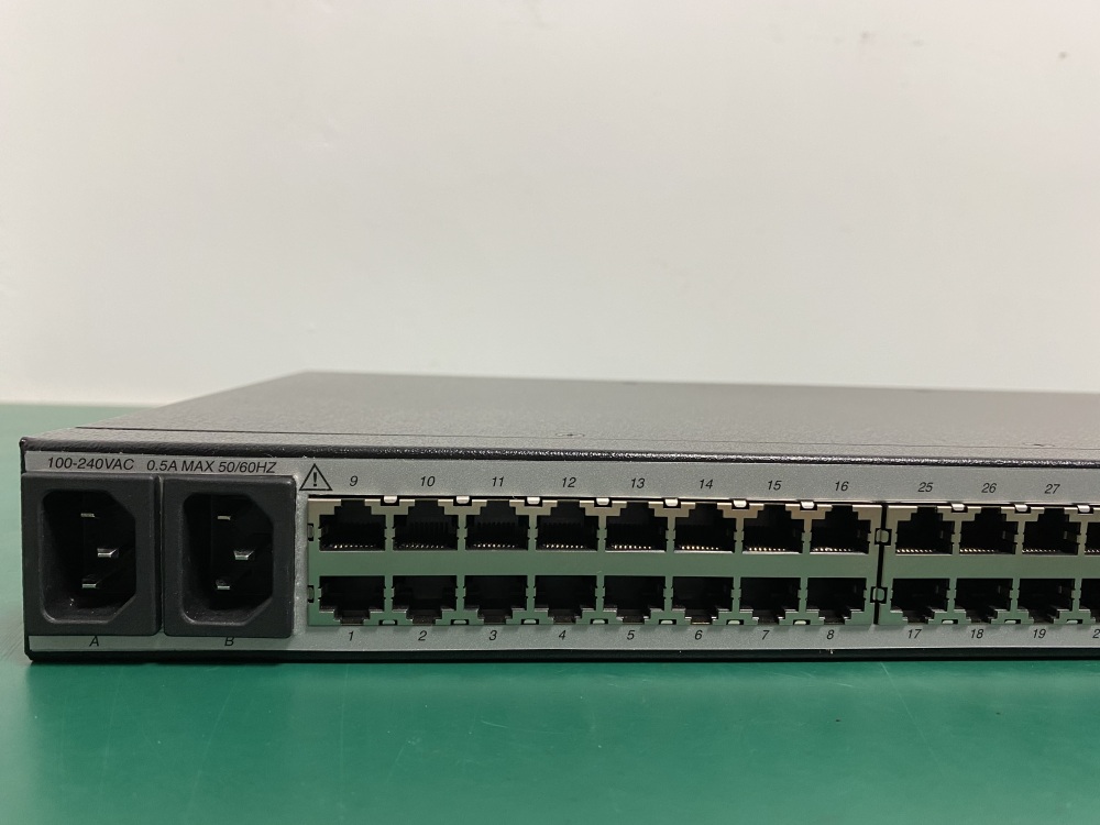 NEW MRV LX-4032T-102AC 32-Port Console Server