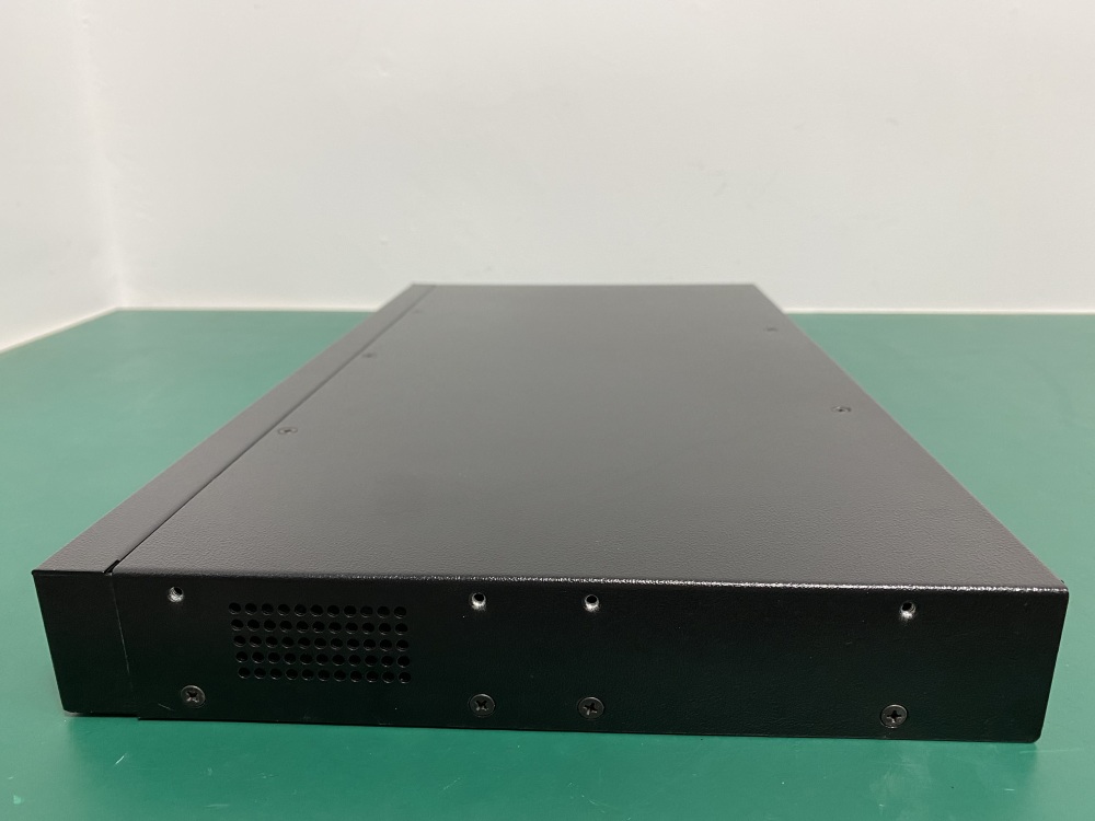 NEW MRV LX-4032T-102AC 32-Port Console Server
