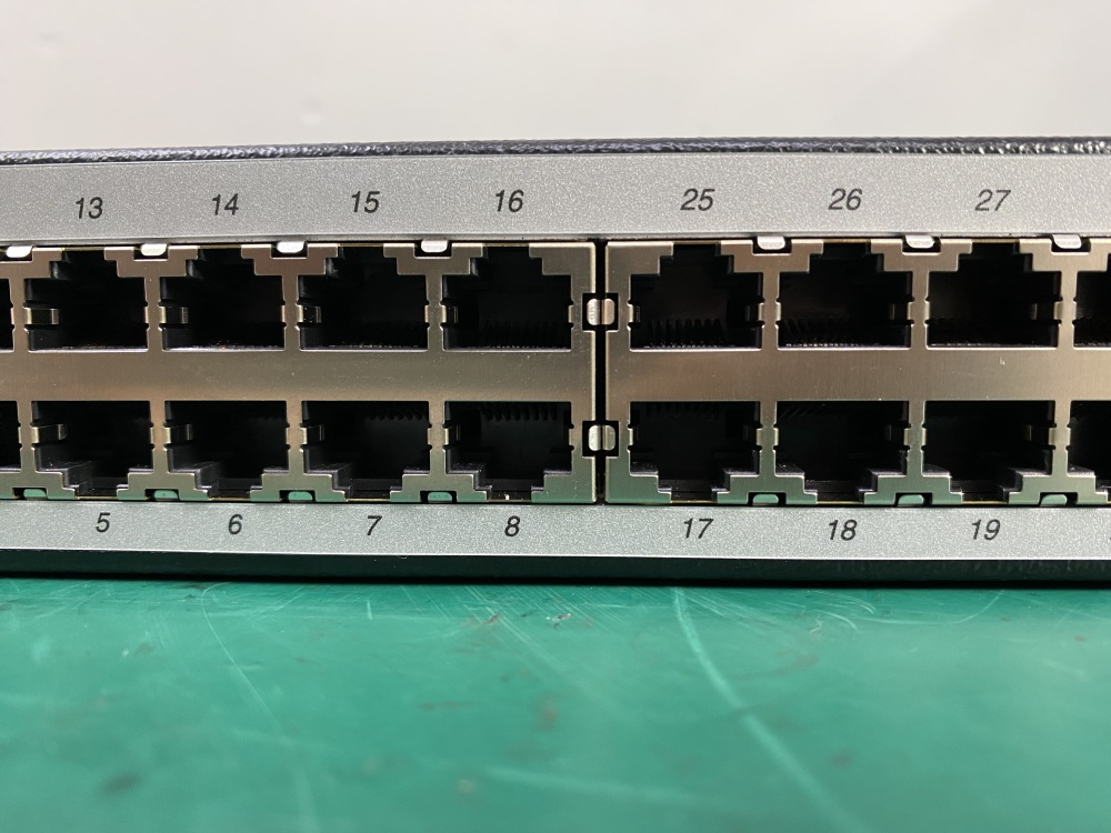 NEW MRV LX-4048T-002AC 48-Port Console Server