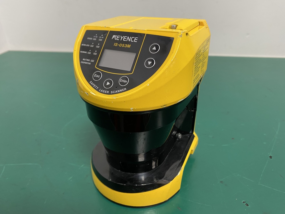 KEYENCE SAFETY LASER SCANNER IS-053M 24V DC