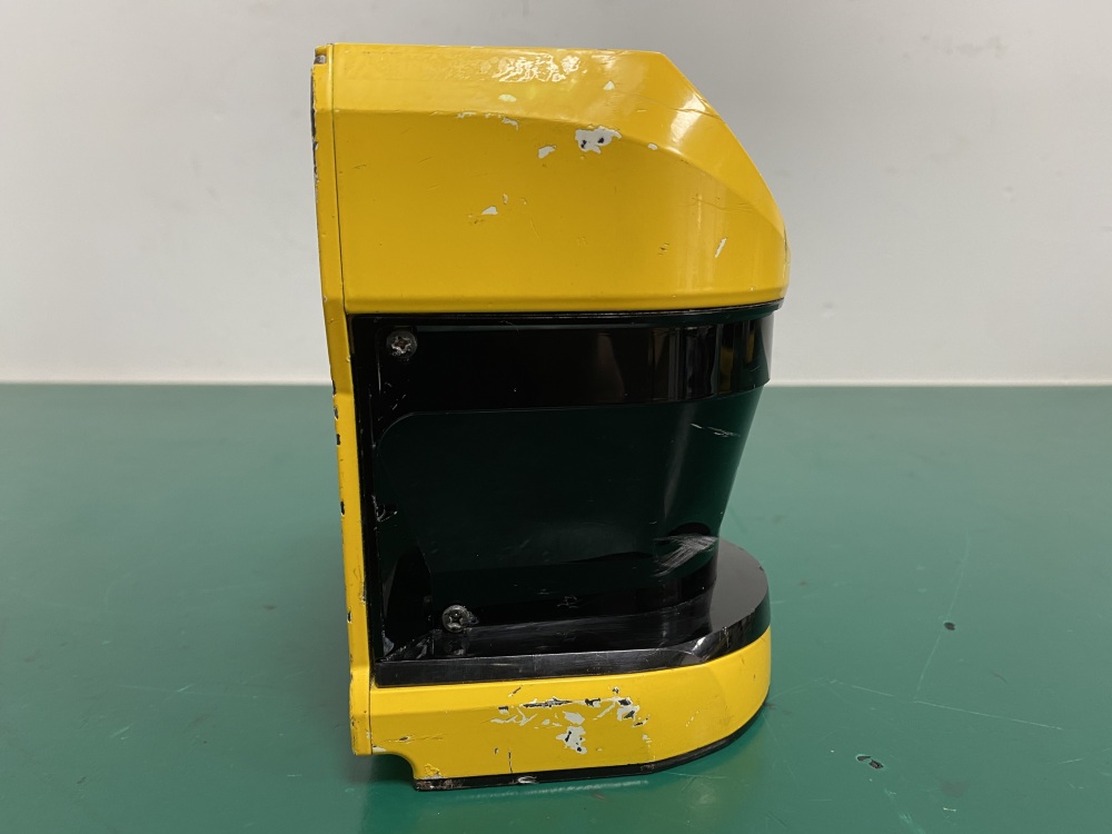 KEYENCE SAFETY LASER SCANNER IS-053M 24V DC
