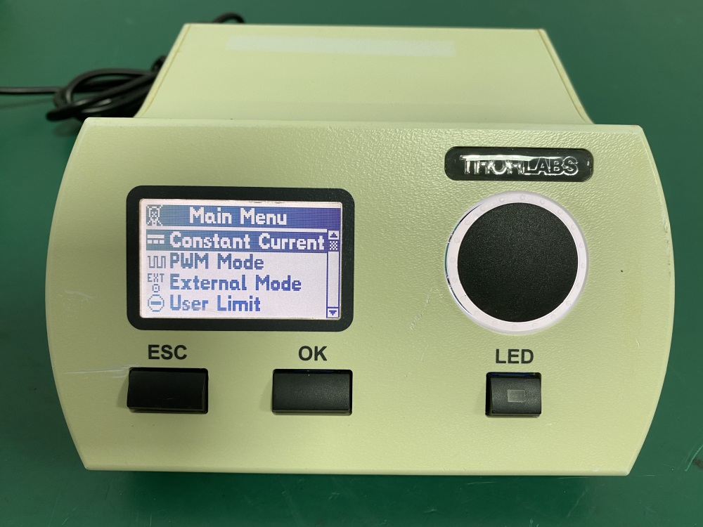 Thorlabs DC2100 LED controller -8