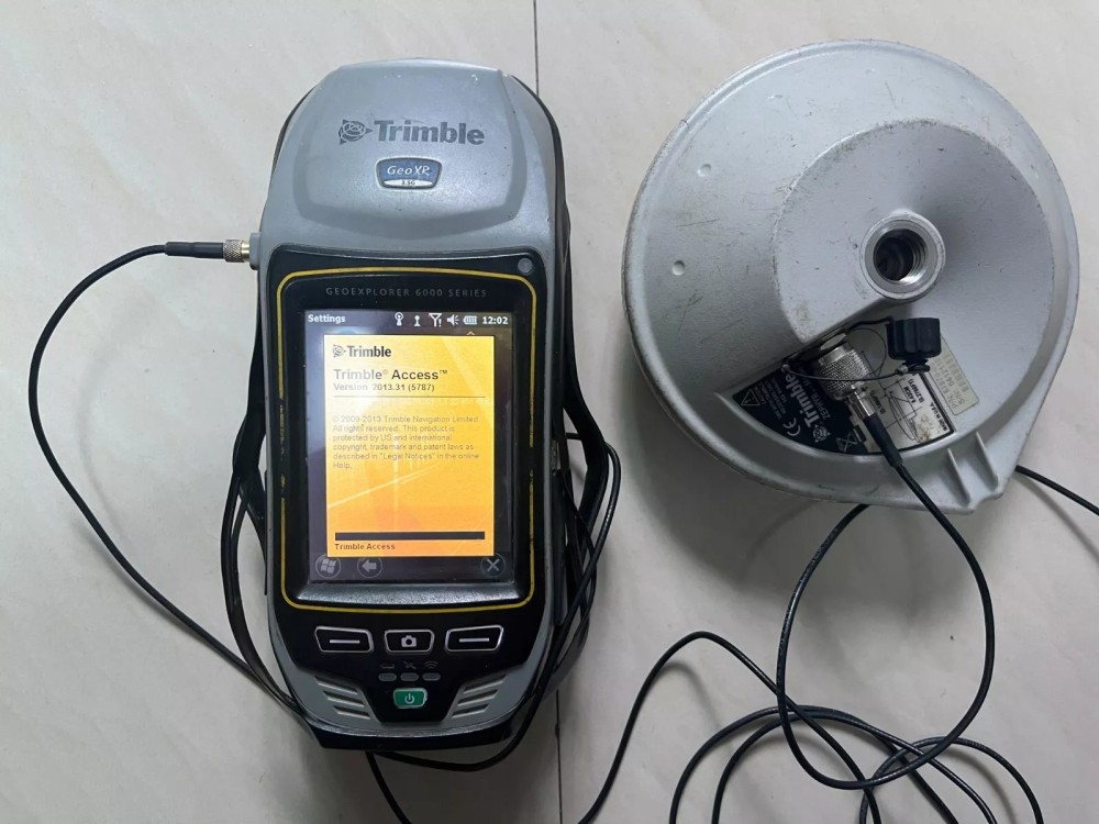 GNSS receiver Trimble GeoXR Precision RTK GPS/GLONAS L1/L2 TAccess