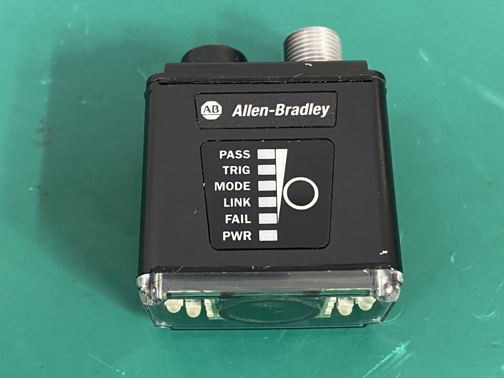 Allen-Bradley Barcode Scanner Reader CAT 48CR-CB16R400-E8 A   -6