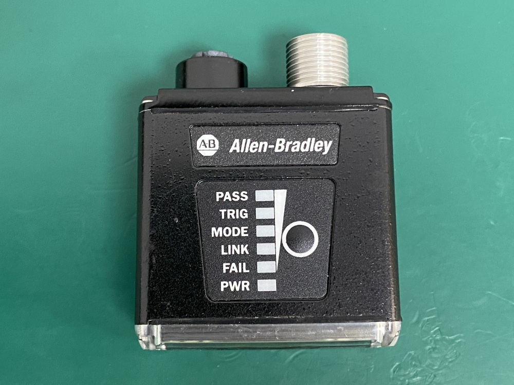 Allen-Bradley Barcode Scanner Reader CAT 48CR-CB16R400-E8 A -1