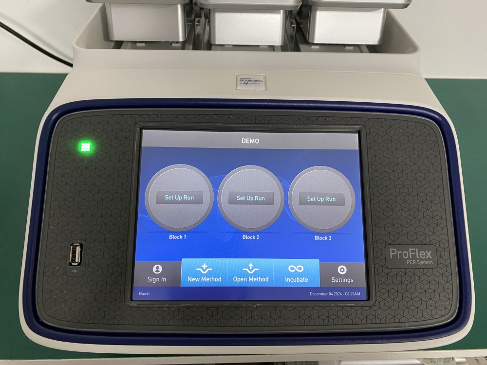 Applied Biosystems ProFlex™ Base 3 x 32-well PCR System, Working Good