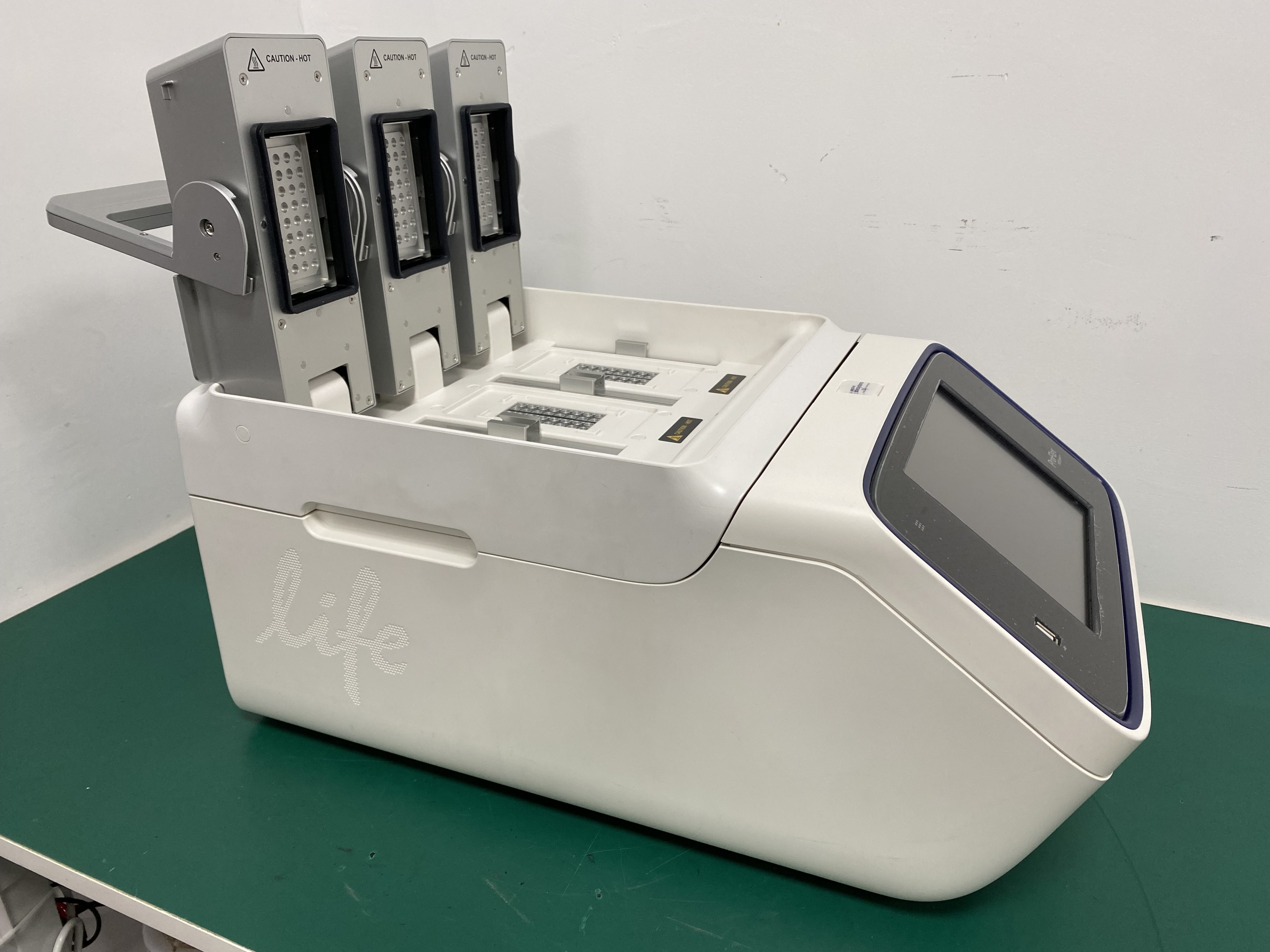 Applied Biosystems ProFlex™ Base 3 x 32-well PCR System, Working Good