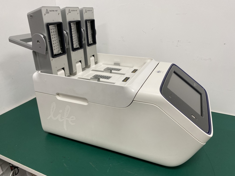 Applied Biosystems ProFlex™ Base 3 x 32-well PCR System, Working Good