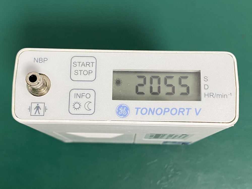 GE Tonoport V Ambulatory Blood Pressure System -5