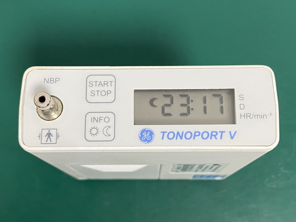 GE Tonoport V Ambulatory Blood Pressure System -12