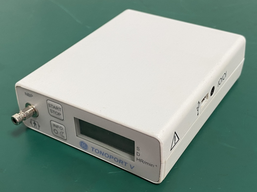 GE Tonoport V Ambulatory Blood Pressure System -27