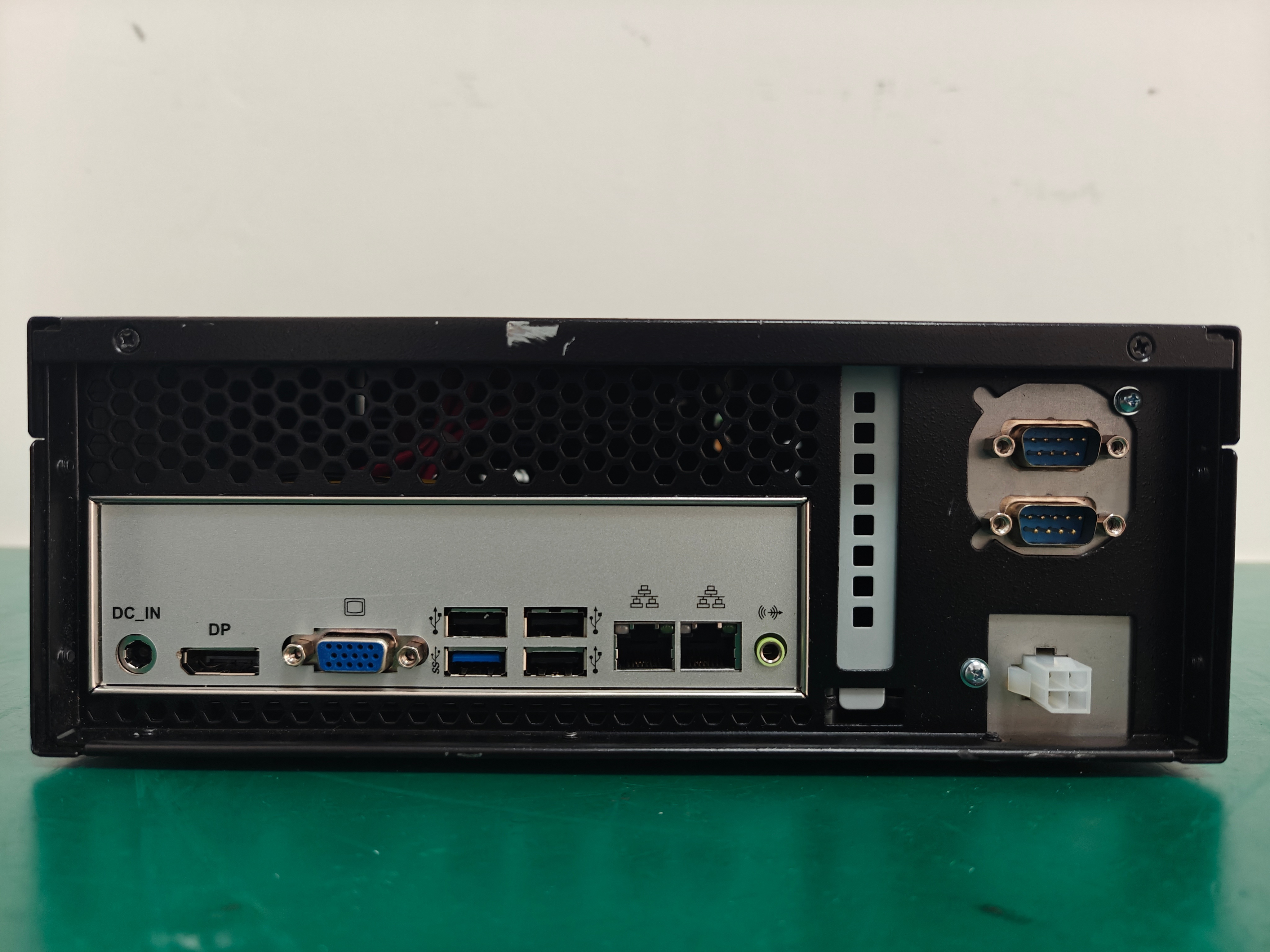 Advantech AIMB-B2000 industrial computer -2