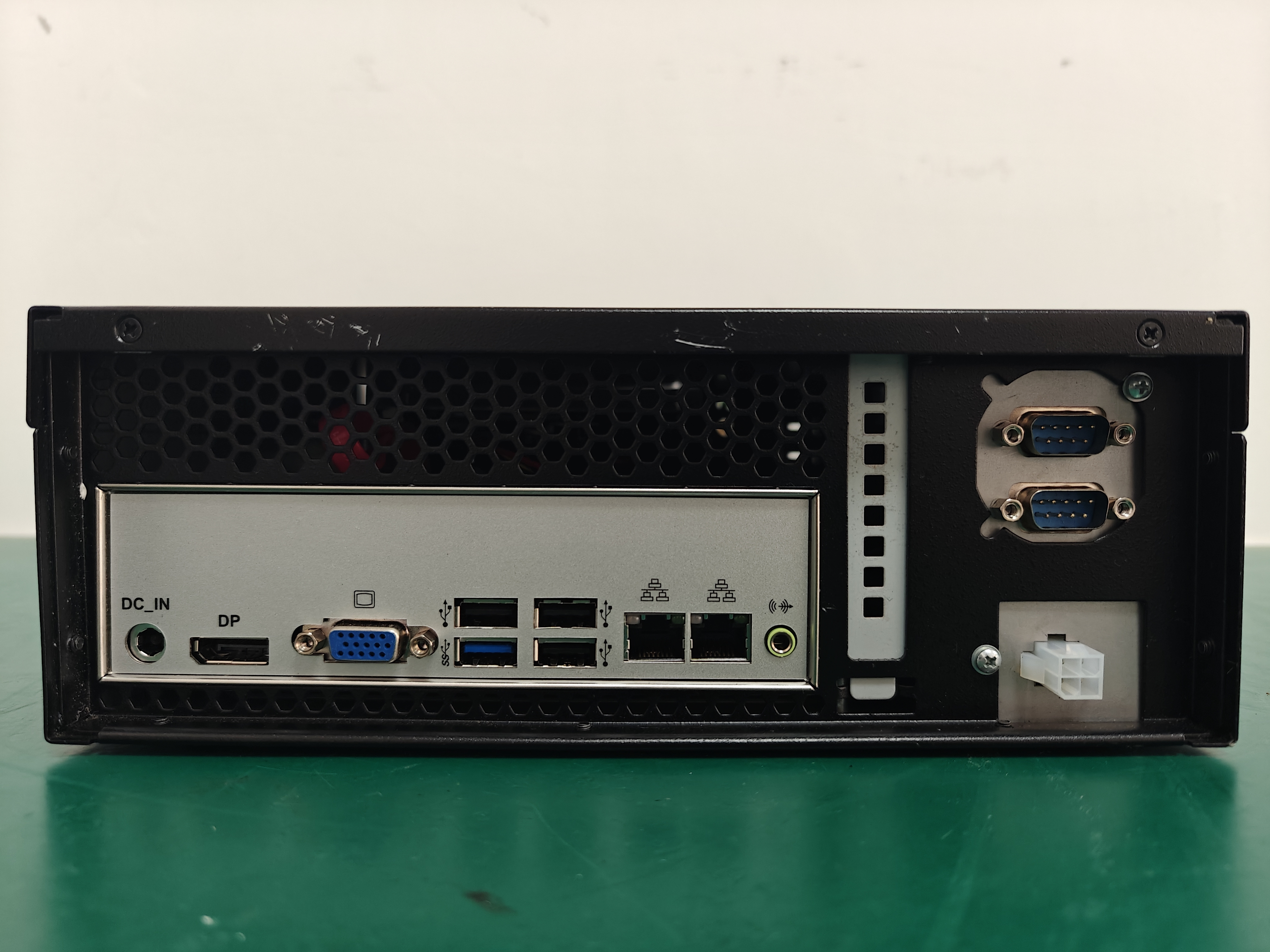 Advantech AIMB-B2000 industrial computer -1
