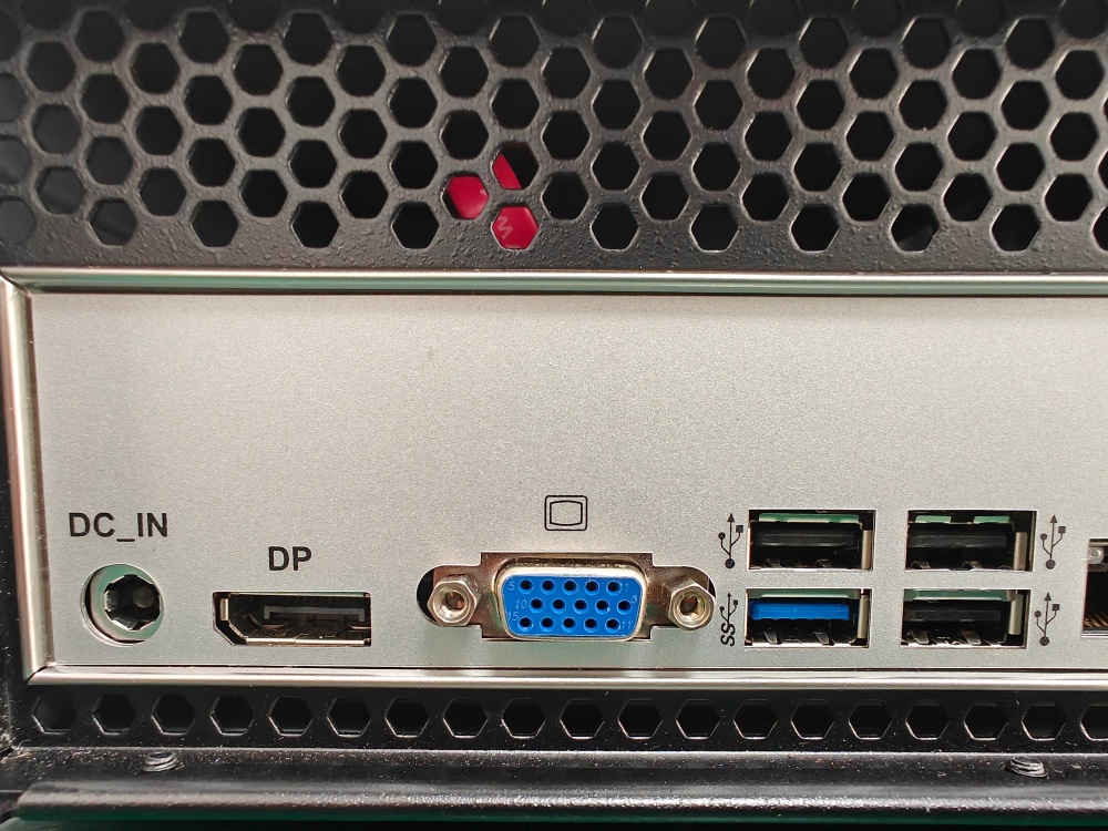 Advantech AIMB-B2000 industrial computer -1