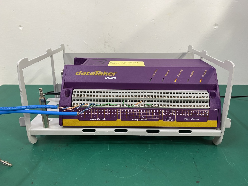 dataTaker DT800 Data Logger  -2