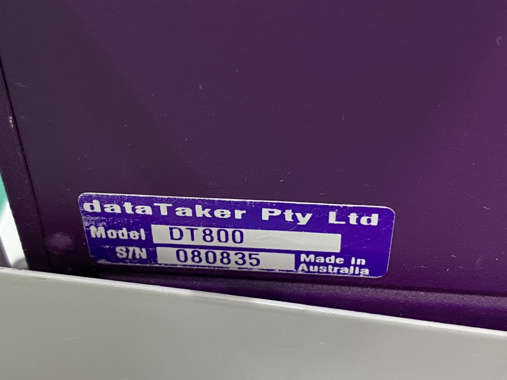 dataTaker DT800 Data Logger  -3